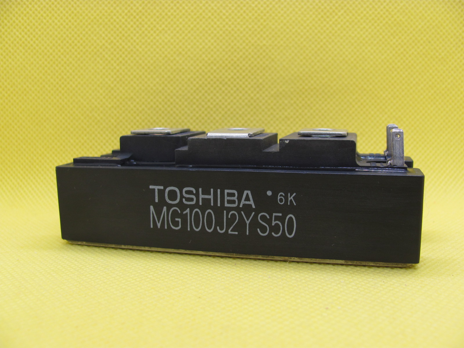 15252742586-mg100j2ys50