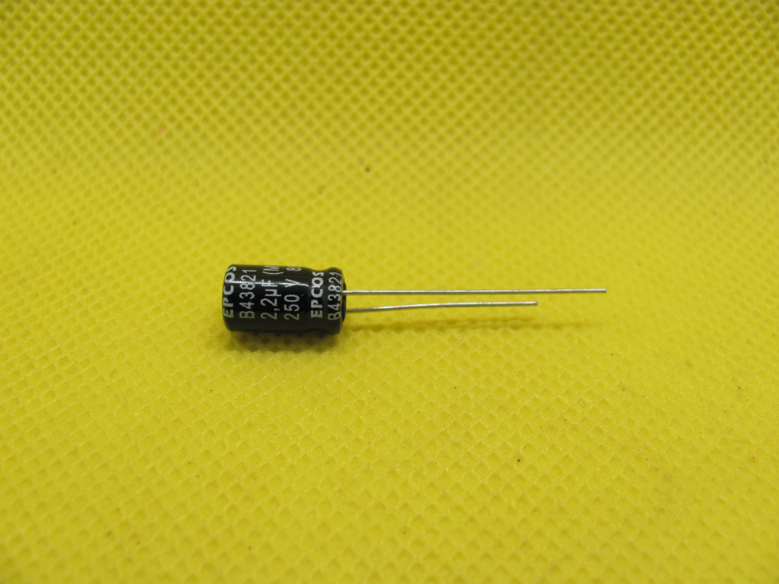 15312219518-2-2uf-250v