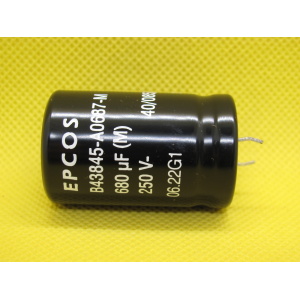 B43845A0687M0 680uF 250