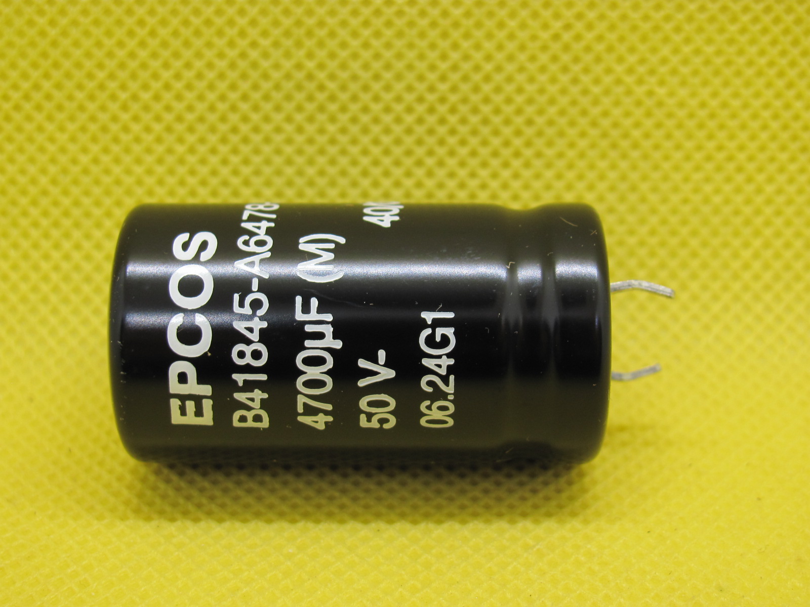 15312223685-4700uf-50v