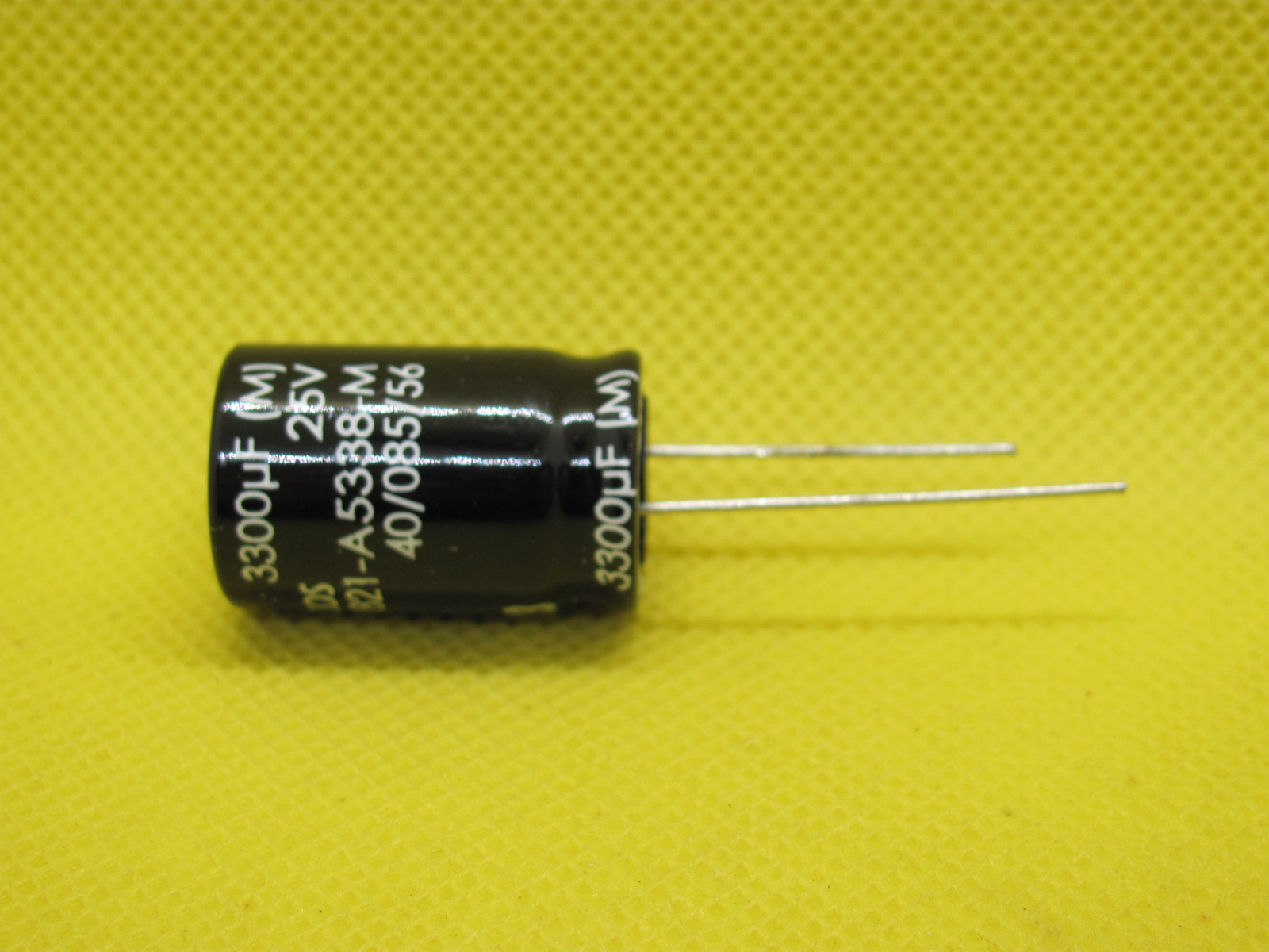 15312225375-3300uf-25v