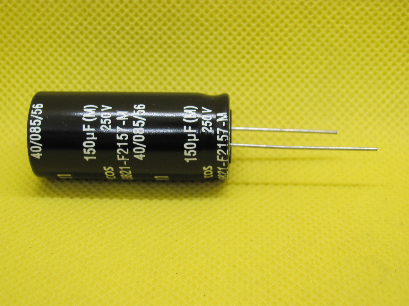 15312228714-150uf-250v-1
