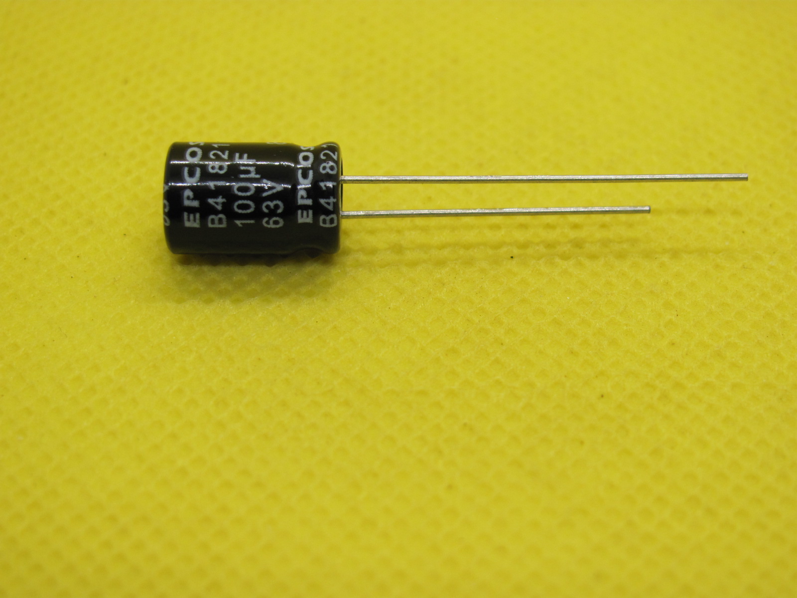 15314007729-100uf-63v-2