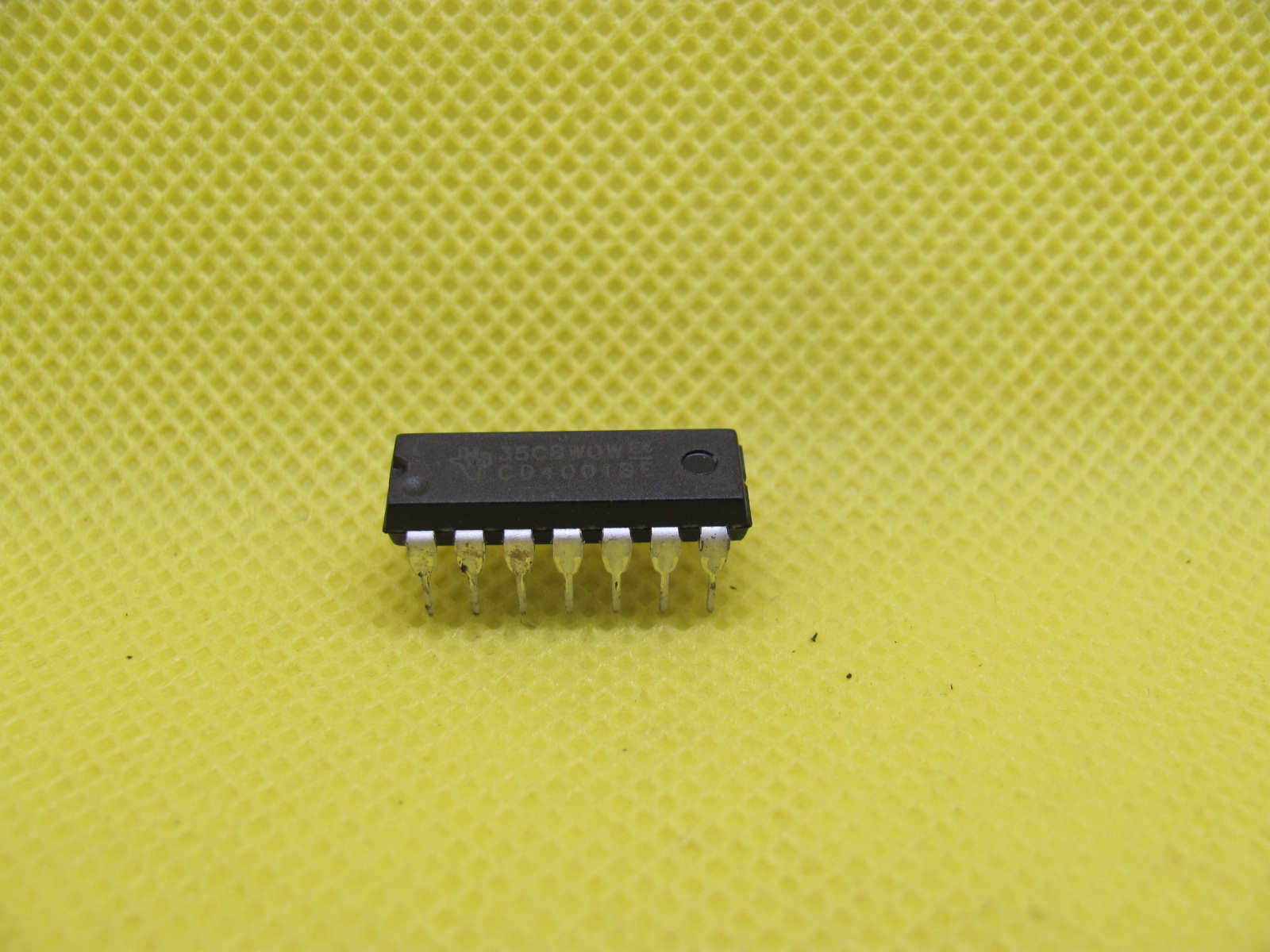 15315166404-cd4001