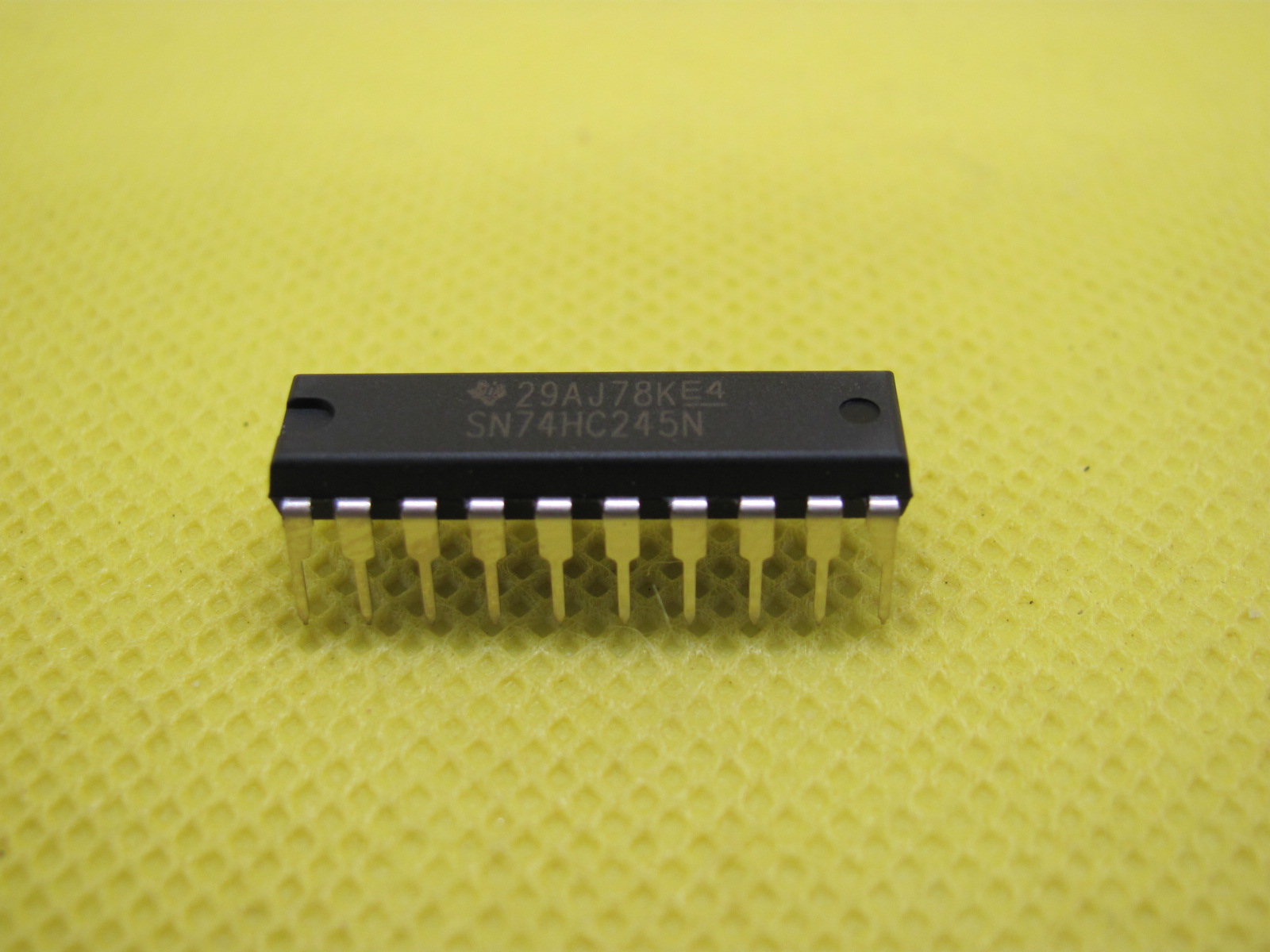 15315398049-sn74hc245n
