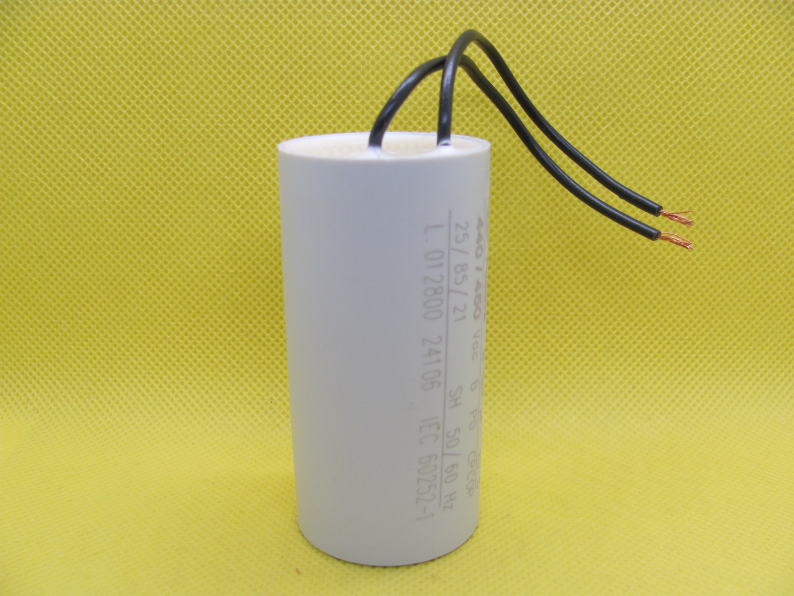 15322023186-capp16uf450v-1