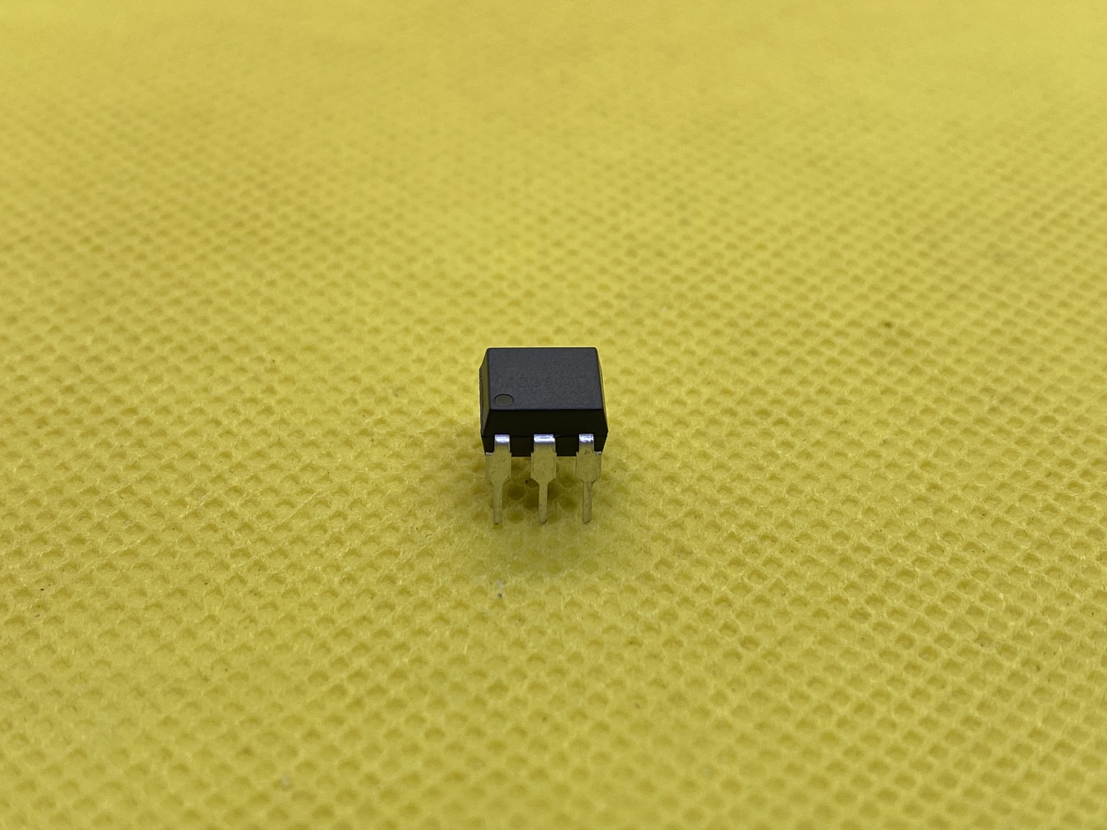 15324066307-moc3081m