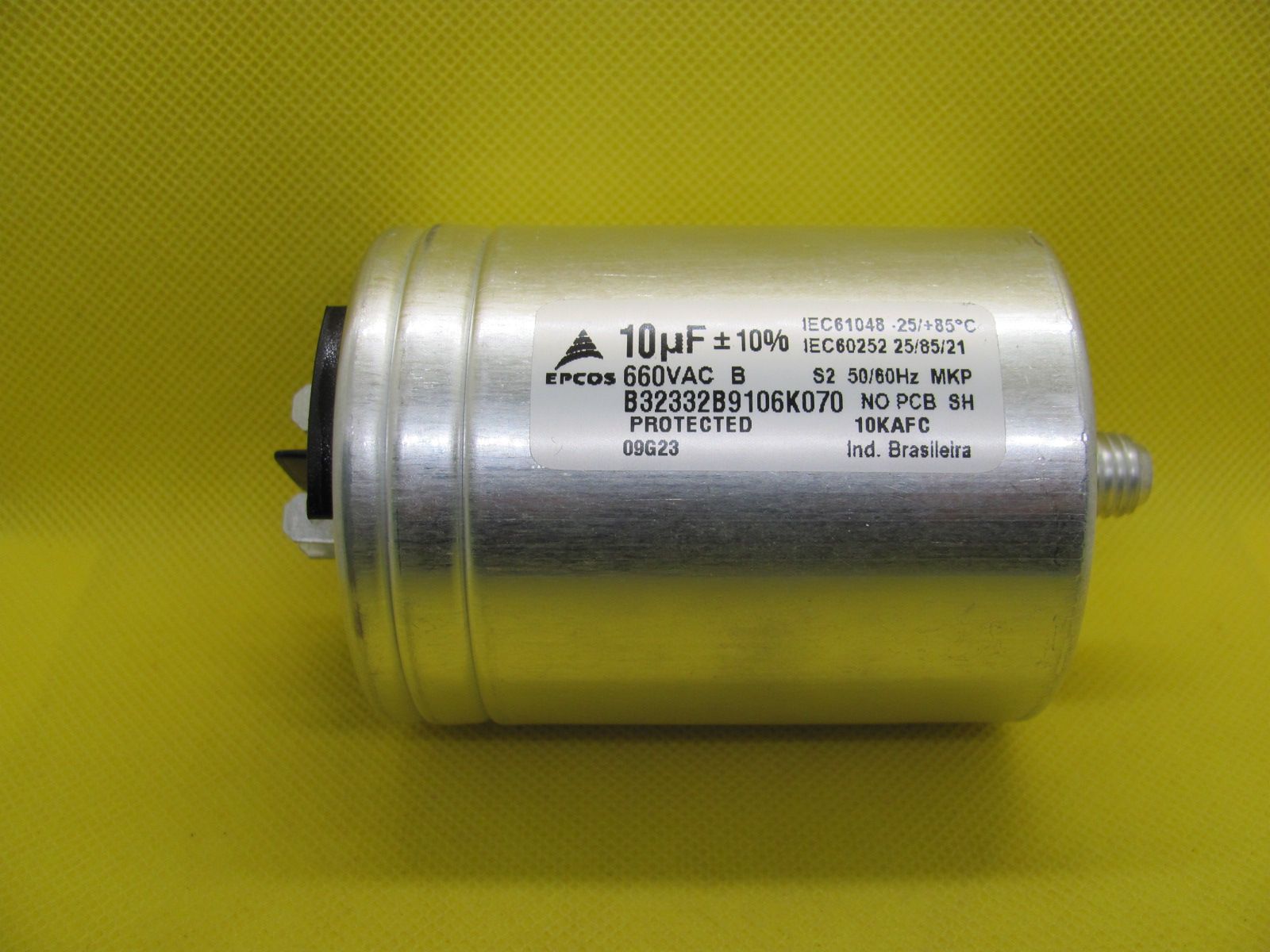 15325845210-b32332b9106k070-10uf-660v-1