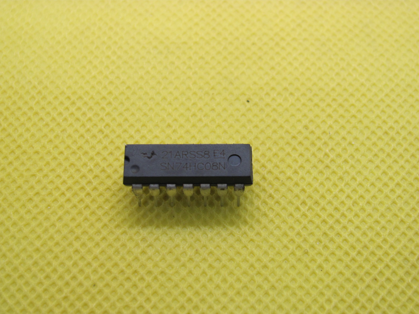 15365702533-74hc08