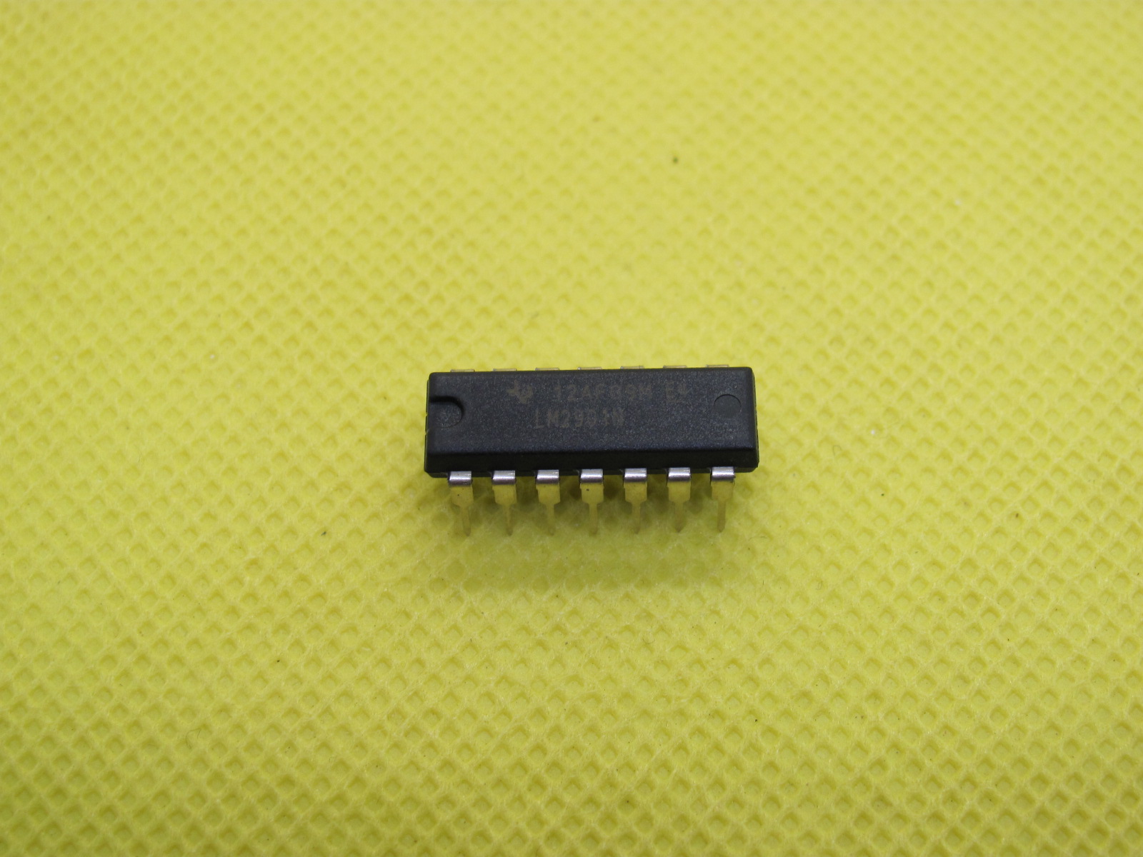 15365707728-lm29010