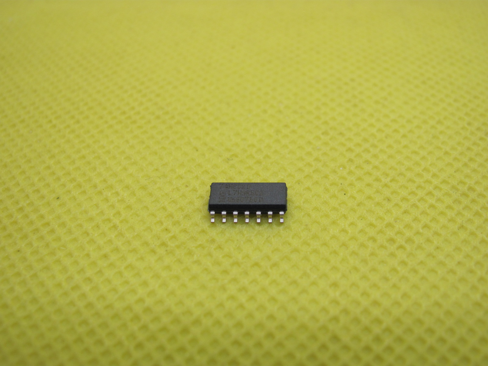 15366746745-74hc02d-smd