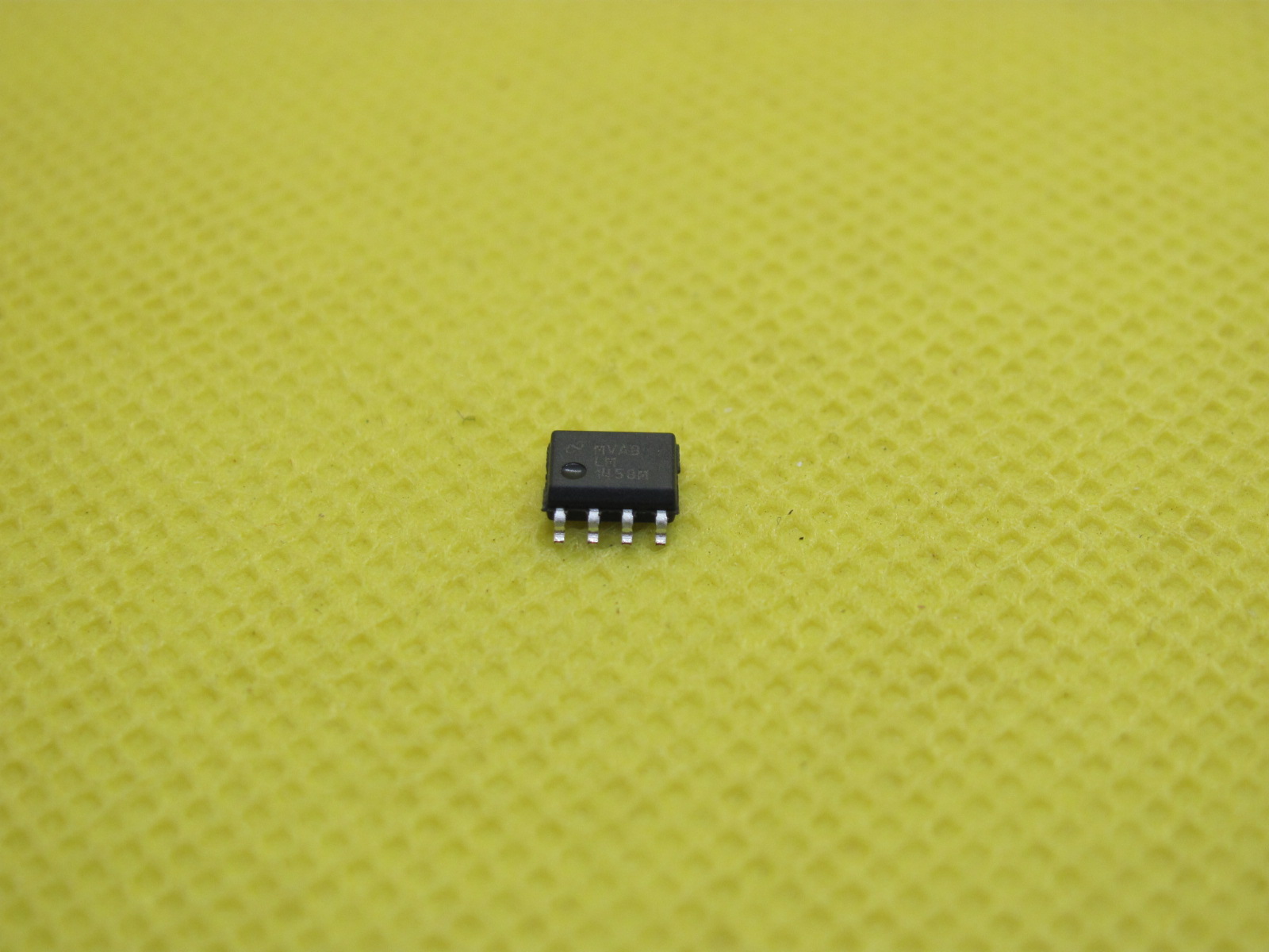 15366802897-lm1458m-smd